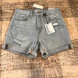 Zenana Outfitters Women's Distressed light blue Denim Shorts